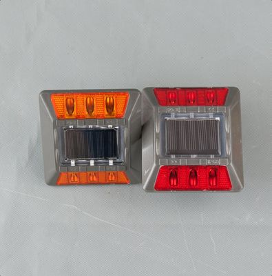 comprar Clavo solar LED de aluminio impermeable de 6 LED para camino de entrada al aire libre Fabricación en línea