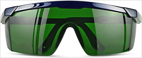 Un buen precio. Gafas de seguridad con recubrimiento anti-UV anti-niebla con protección de longitud de onda de 200 nm-2000 nm para depilación con láser en línea