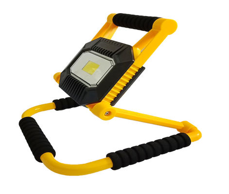 Un buen precio. 1500 lumens recargable resistente al agua IP65 luz de trabajo LED portátil plegable con 360° de rotación en línea